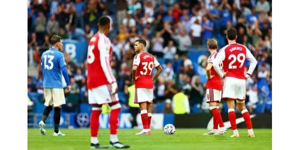 Arsenal musste eine vernichtende 0-3-Auswärtsniederlage gegen Brighton FC hinnehmen.